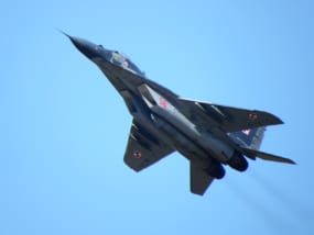 アビエイター新作mig29発売